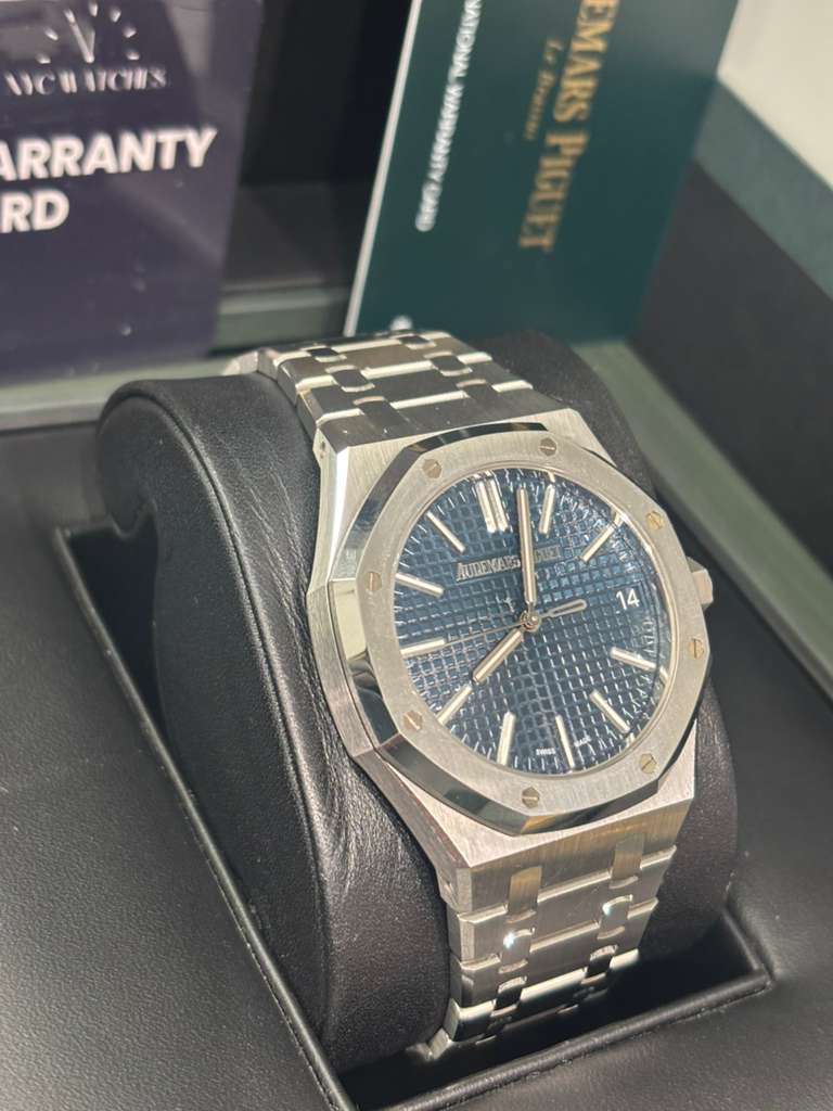 Audemars Piguet Royal Oak Stainless Steel Selfwinding 41 MM - Stainless Steel Bracelet - Bleu Nuit Dial - 15510ST.OO.1320ST.06