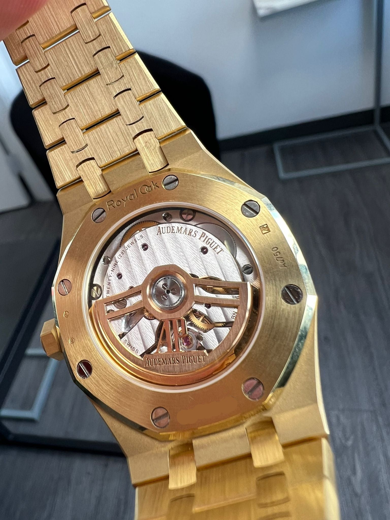 Audemars Piguet - Royal Oak - 37 MM - Yellow Gold - Limited Edition - Turquoise Dial - 15550BA.OO.1356BA.01