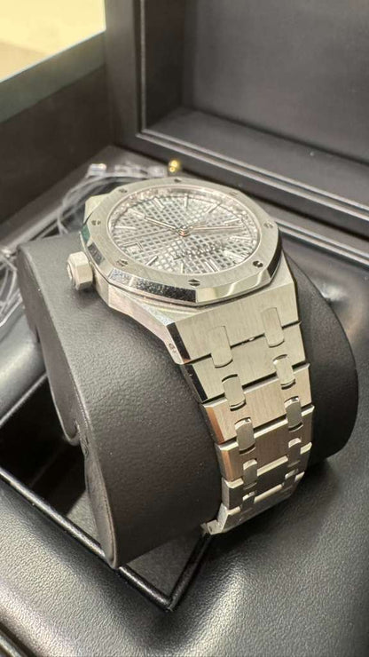 Audemars Piguet - Royal Oak "50ᵀᴴ Anniversary" - 37 MM - Steel - 15550ST.OO.1356ST.03
