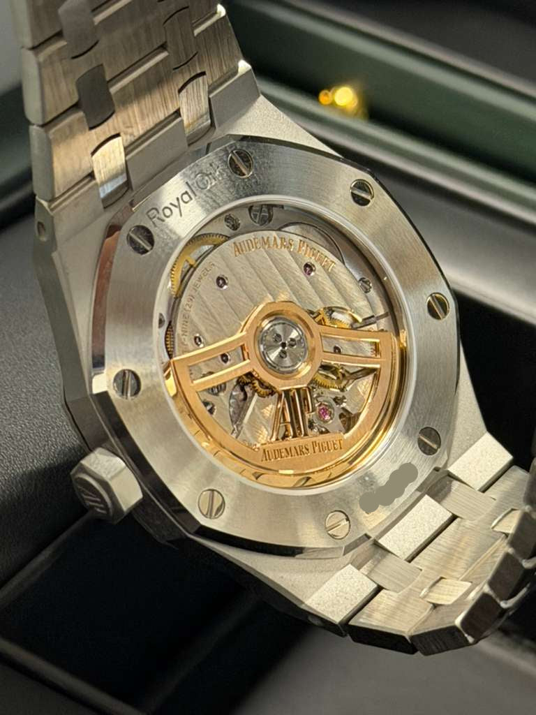 Audemars Piguet Royal Oak Selfwinding 37 MM - Stainless Steel Bracelet - Grey Dial - Diamond Bezel - 15551ST.ZZ.1356ST.06