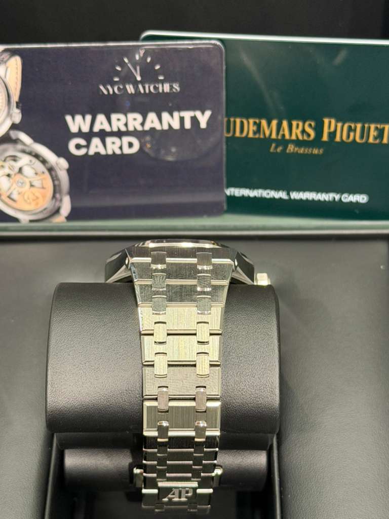 Audemars Piguet Royal Oak Selfwinding 37 MM - Stainless Steel Bracelet - Grey Dial - Diamond Bezel - 15551ST.ZZ.1356ST.06