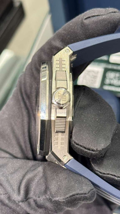 Audemars Piguet Royal Oak Offshore Titanium Selfwinding Music Edition 43 MM - Blue Rubber Strap - Blue Dial - 15600TI.OO.A343CA.01
