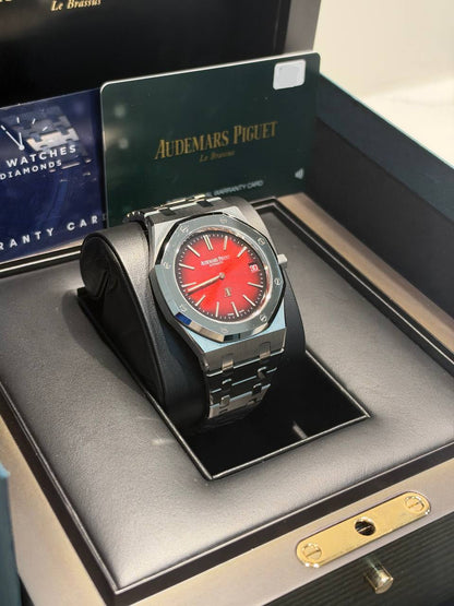 Audemars Piguet Royal Oak “Jumbo” Extra-Thin - 39 MM - Titanium - Smoked Burgundy Dial - BMG Bezel - Titanium Bracelet - 16202XT.OO.1240XT.01