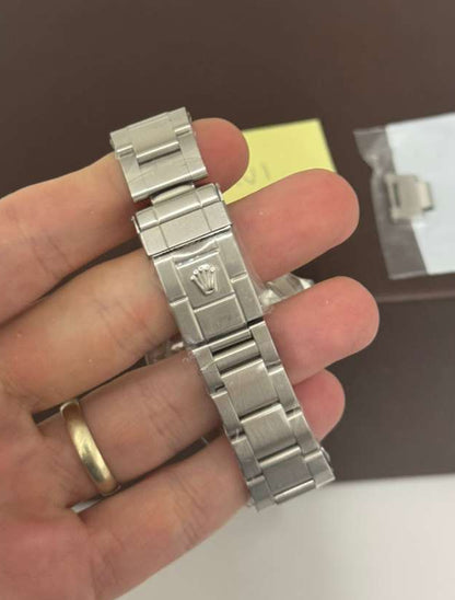 Rolex - Explorer II - 40 MM - Stainless Steel - White Dial - Oyster Bracelet - 16570 wh