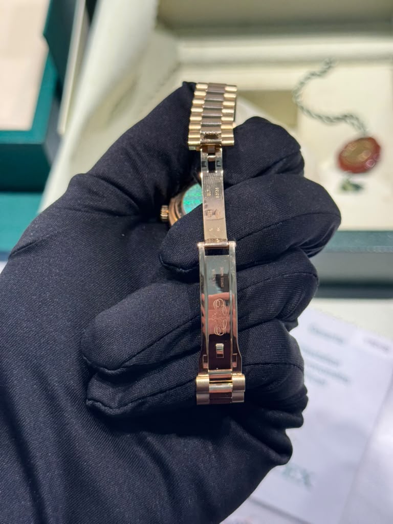 Rolex Lady-Datejust Yellow Gold - 26 MM - President Bracelet - Diamond Bezel - Meteorite Dial - 179158