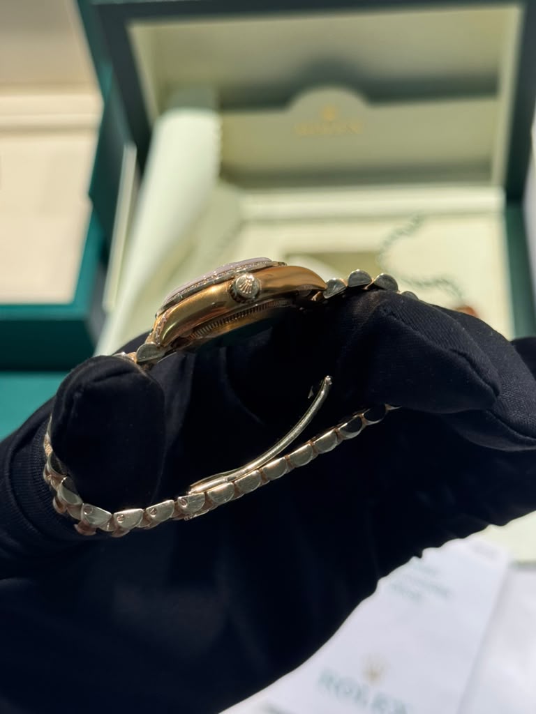 Rolex Lady-Datejust Yellow Gold - 26 MM - President Bracelet - Diamond Bezel - Meteorite Dial - 179158