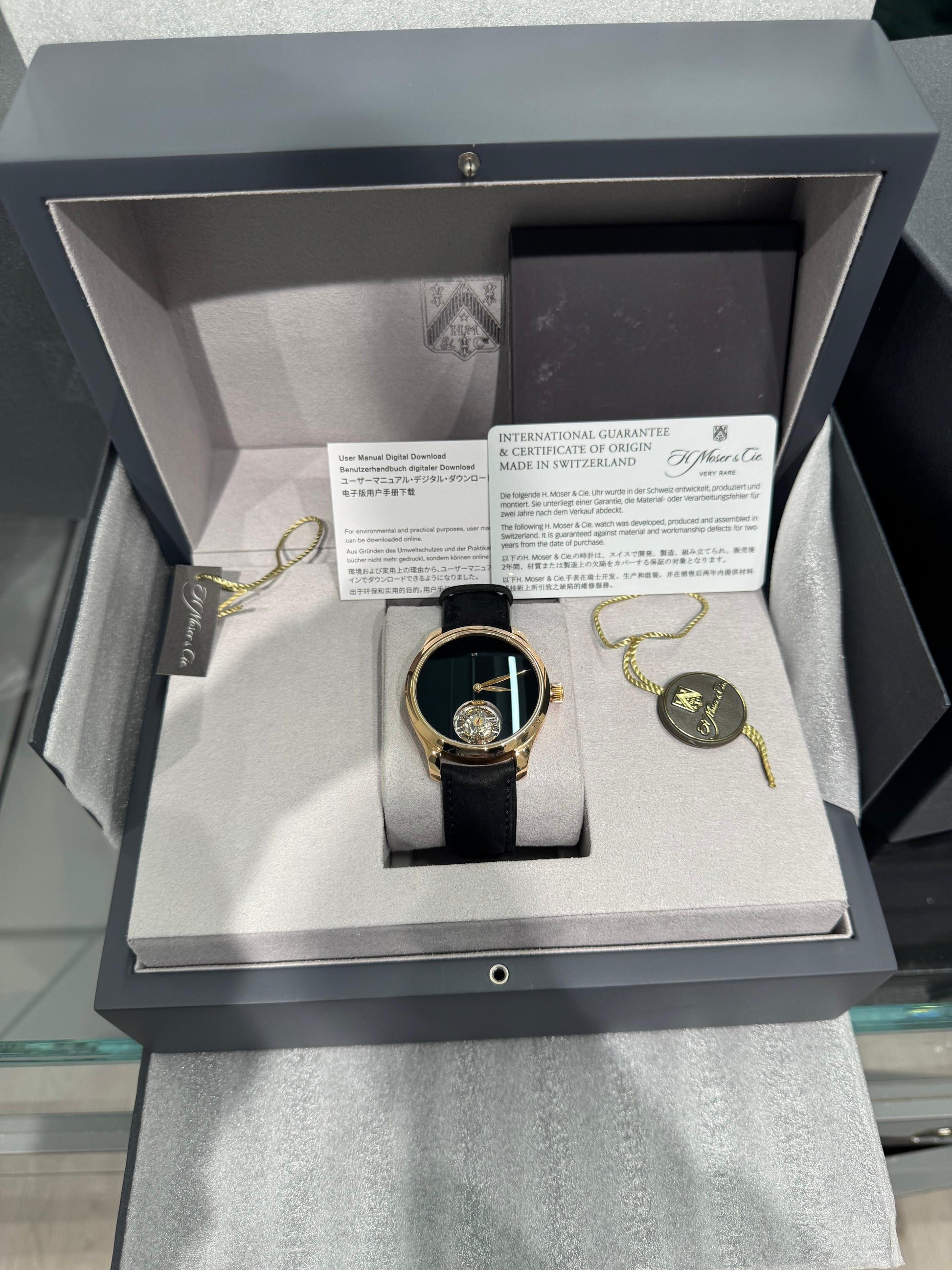 H. Moser & Cie Endeavour Tourbillon - 40 MM - Rose Gold - Black Dial - Leather Bracelet - 1804-0403