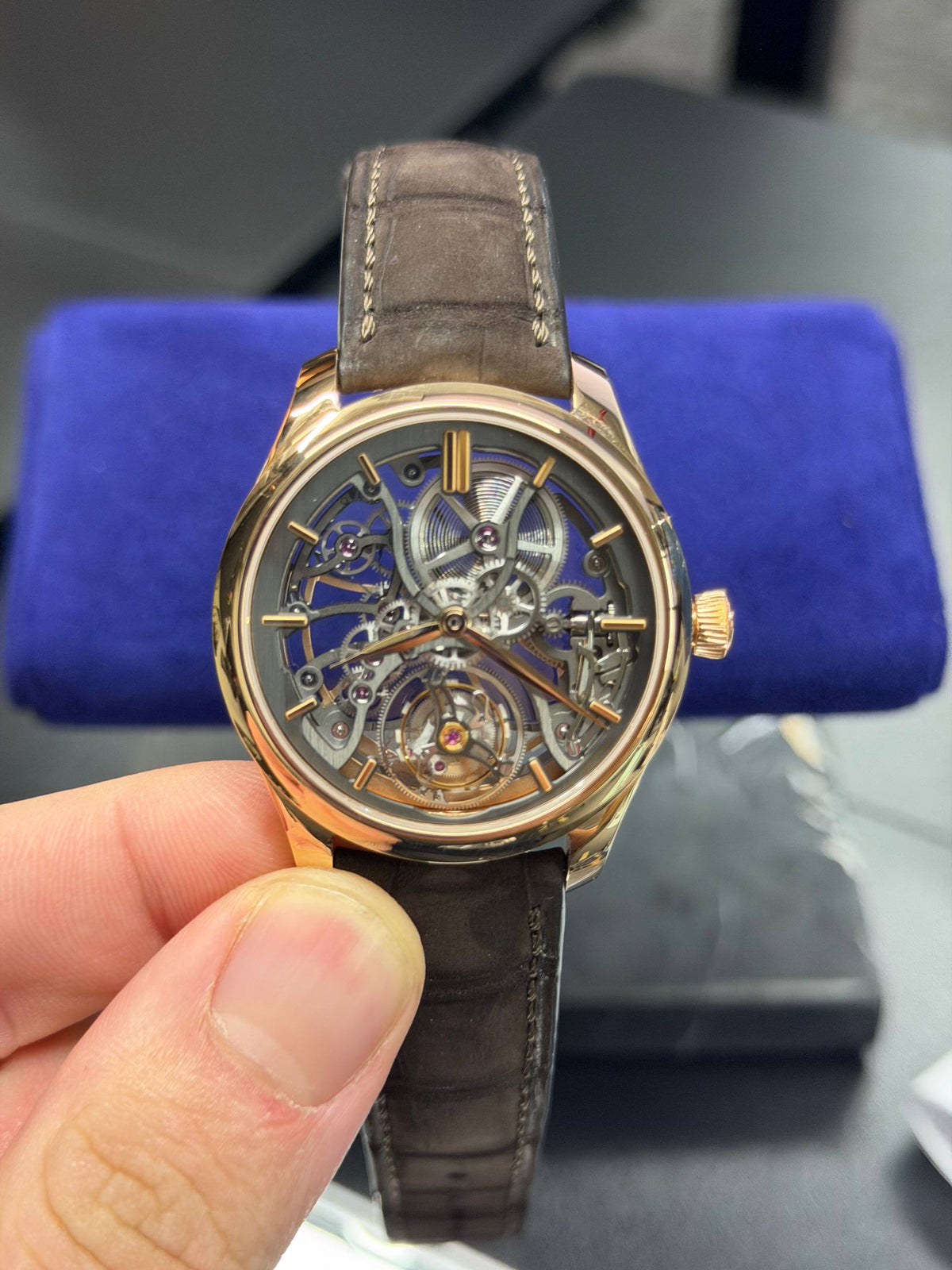 H. Moser &amp; Cie Endeavour Tourbillon Skeleton - 40 MM - Red Gold - Skeleton Dial - Leather Bracelet - 1814-0400