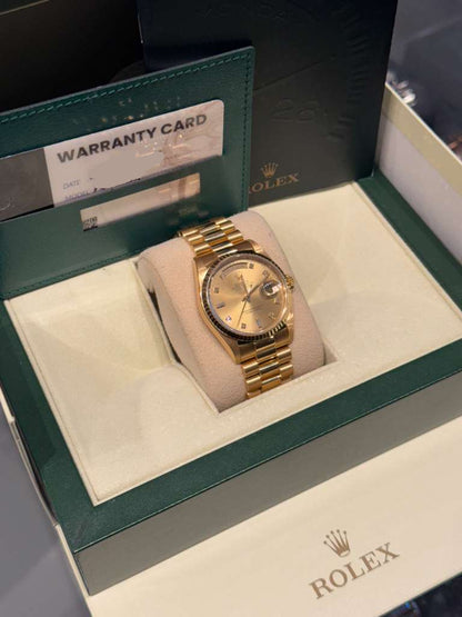 Rolex Day-Date - 36 MM - Yellow Gold - Champagne Diamond Dial - 18238 chd