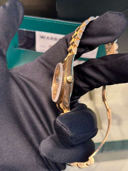 Rolex Day-Date - 36 MM - Yellow Gold - Champagne Diamond Dial - 18238 chd