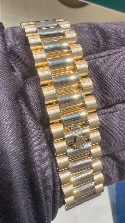 Rolex Day-Date - 41 MM - Yellow Gold - 218238 chd