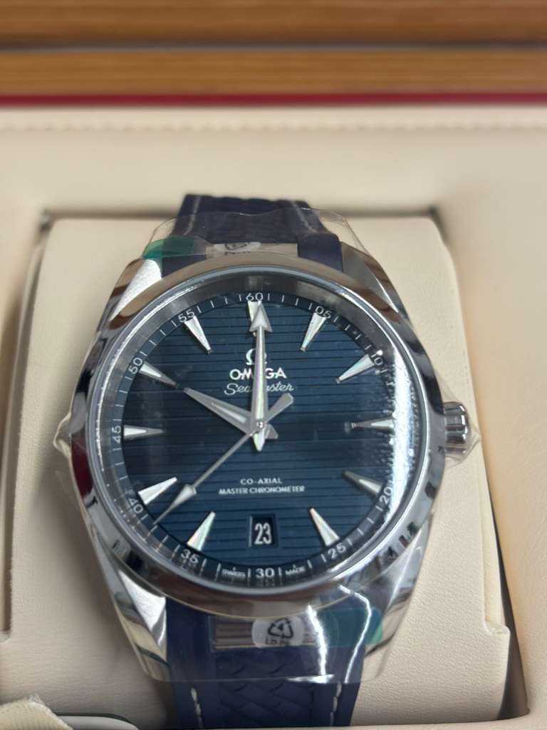 Omega Seamaster Aqua Terra Co Axial Stainless Steel 38 MM - Blue Structured Rubber Strap - Blue Ceramic Dial - 220.12.38.20.03.001