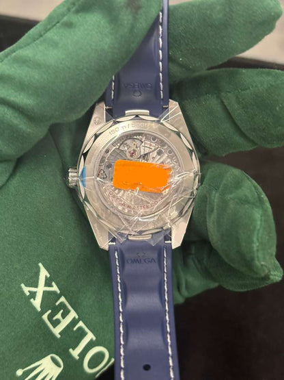 Omega Seamaster Aqua Terra Co Axial Stainless Steel 38 MM - Blue Structured Rubber Strap - Blue Ceramic Dial - 220.12.38.20.03.001