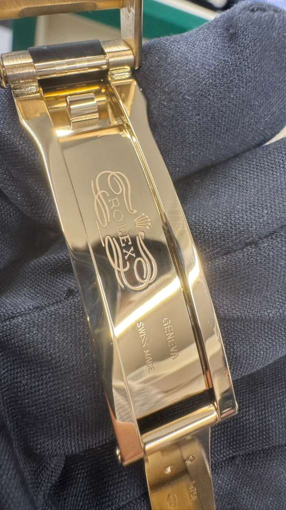 Rolex Yellow Gold Yacht-Master 42 Watch - 42 MM - Oysterflex Strap - Black Dial - 226658 bk