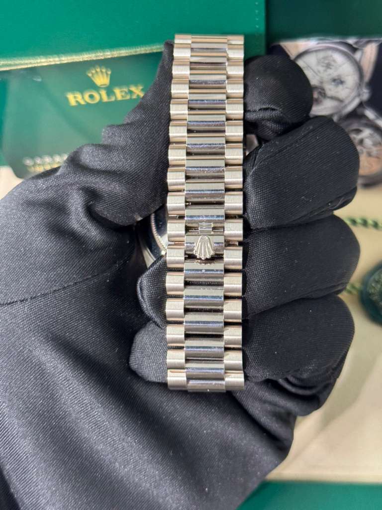 Rolex Day-Date - 40 MM - White Gold - Blue Ombré Dial - 228239-0076