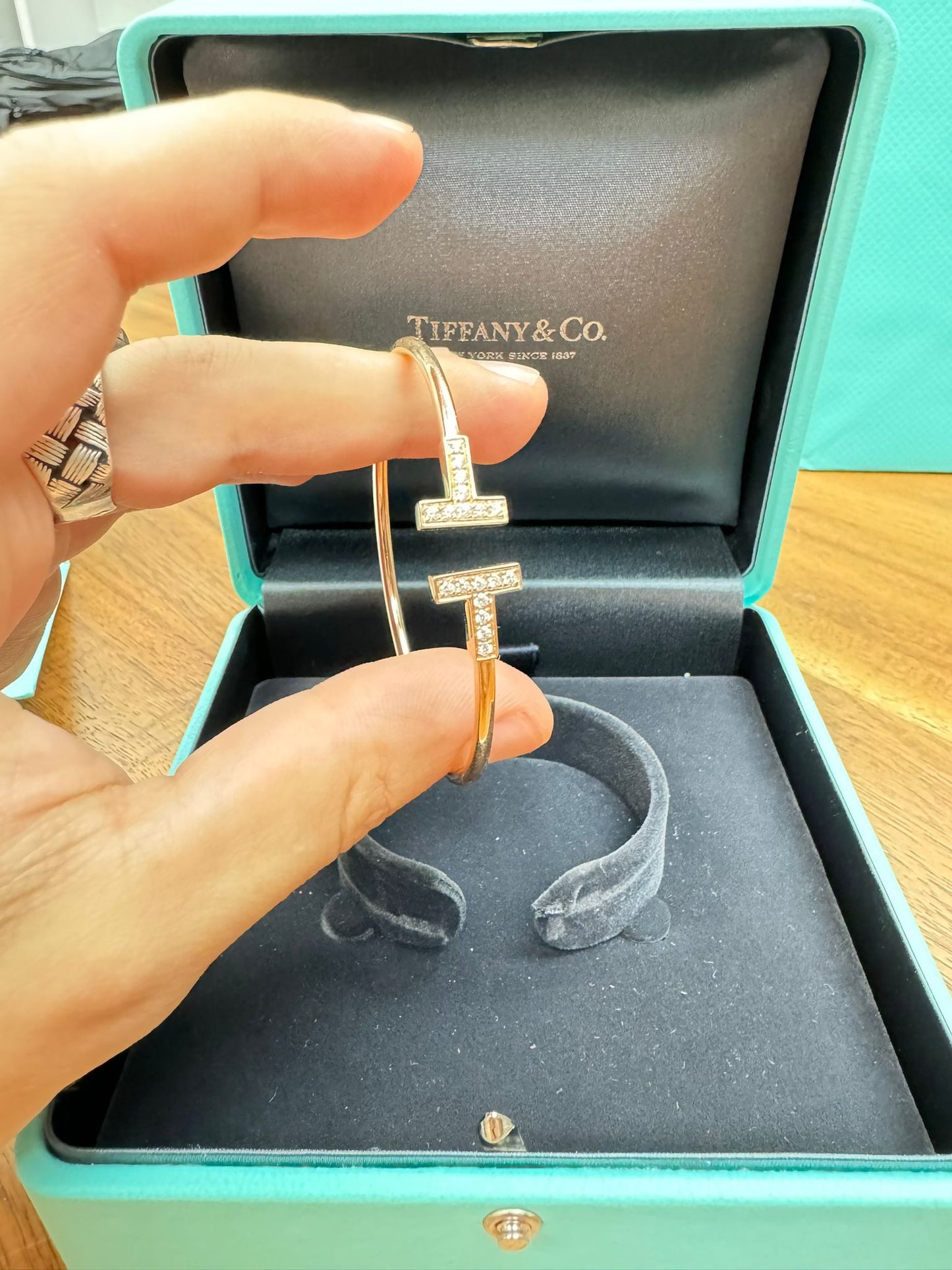 Tiffany T bracelet Pavé Diamond Wire Bangle