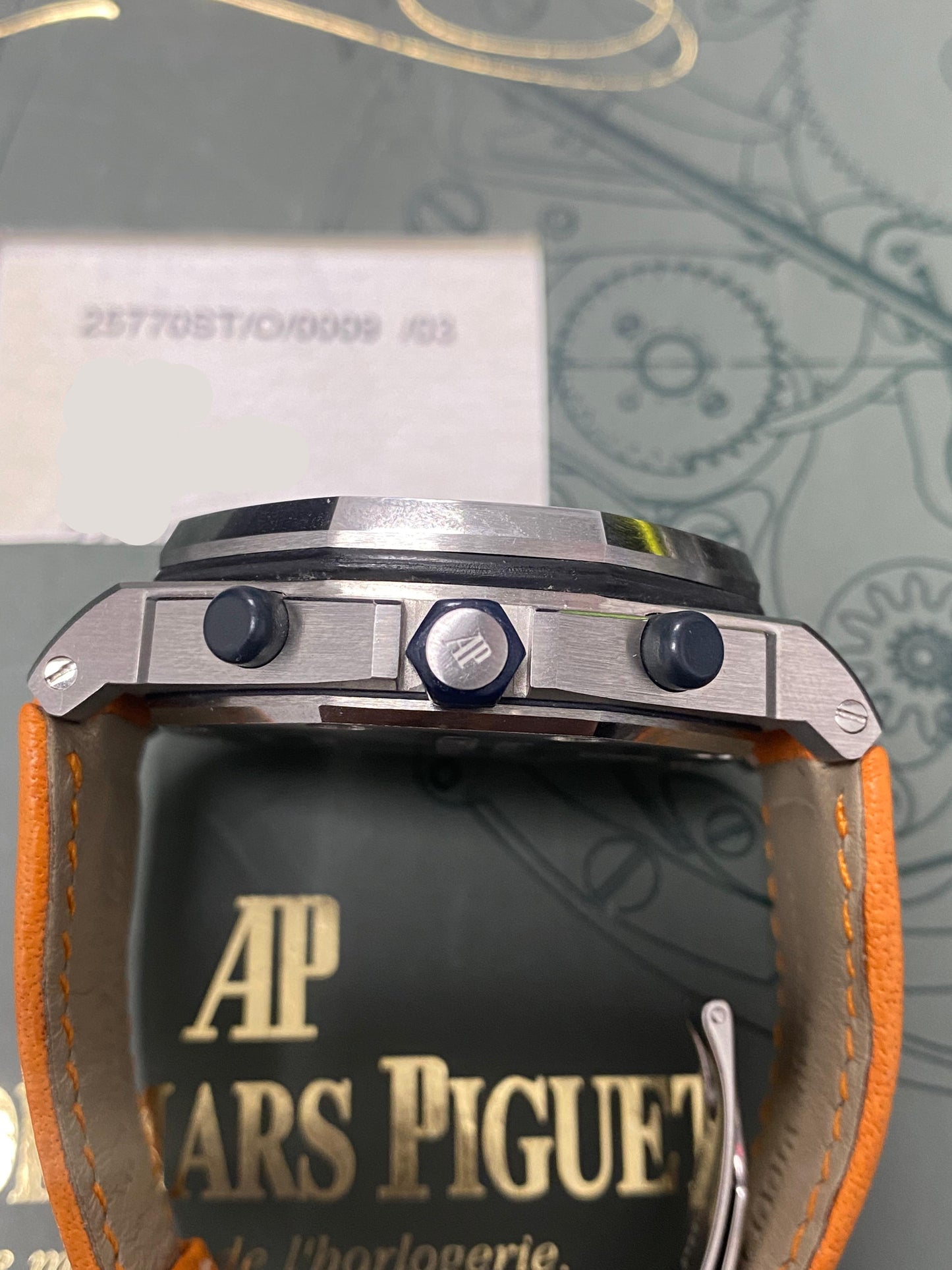 Audemars Piguet - Royal Oak Offshore - Chronograph - 42 MM - Steel - Orange Dial - 25770ST.O.0009.03