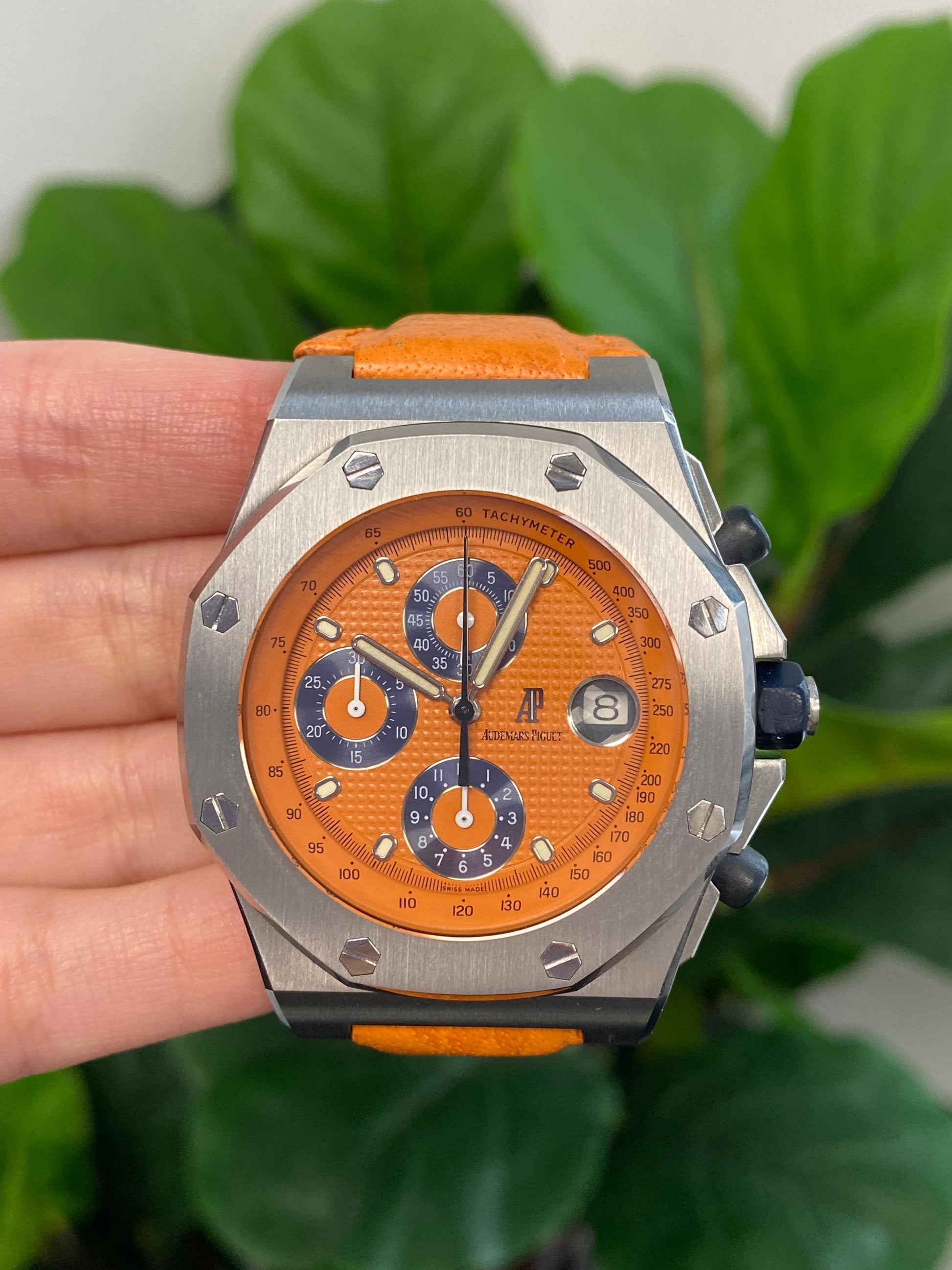 Audemars Piguet - Royal Oak Offshore - Chronograph - 42 MM - Steel - Orange Dial - 25770ST.O.0009.03