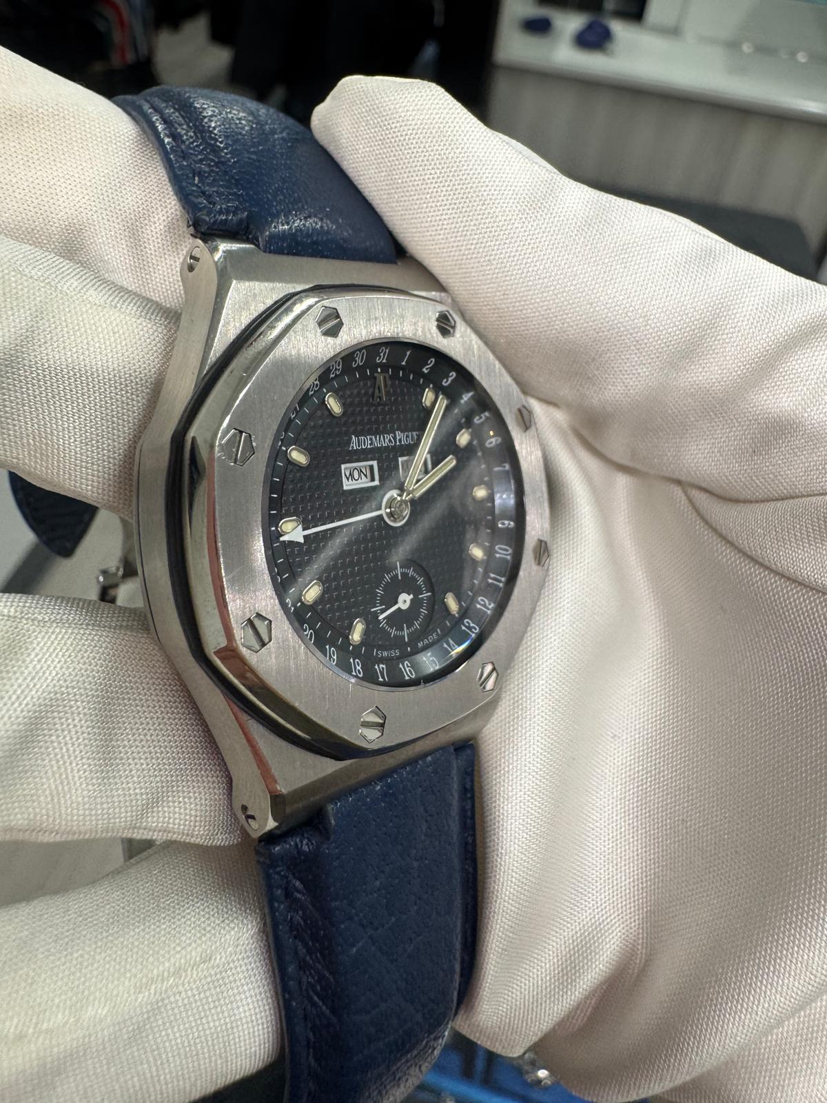 Audemars Piguet - Royal Oak Offshore - Triple Calendar - 38 MM - Steel - Dark Blue Dial - 25808ST.0.0009/01