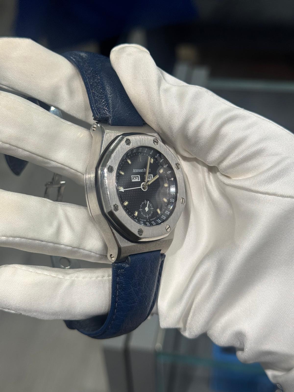 Audemars Piguet - Royal Oak Offshore - Triple Calendar - 38 MM - Steel - Dark Blue Dial - 25808ST.0.0009/01