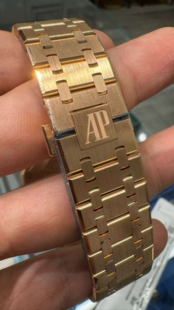 Audemars Piguet - Royal Oak - Dual Time - 39 MM - Rose Gold - Black Dial - 26120OR.OO.D002CR.01