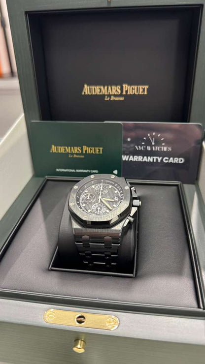 Audemars Piguet Royal Oak Offshore Selfwinding Chronograph Black Ceramic 42 MM - Black Rubber Bracelet - Black Dial - 26238CE.OO.1300CE.01