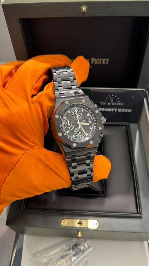 Audemars Piguet Royal Oak Offshore Selfwinding Chronograph Black Ceramic 42 MM - Black Rubber Bracelet - Black Dial - 26238CE.OO.1300CE.01