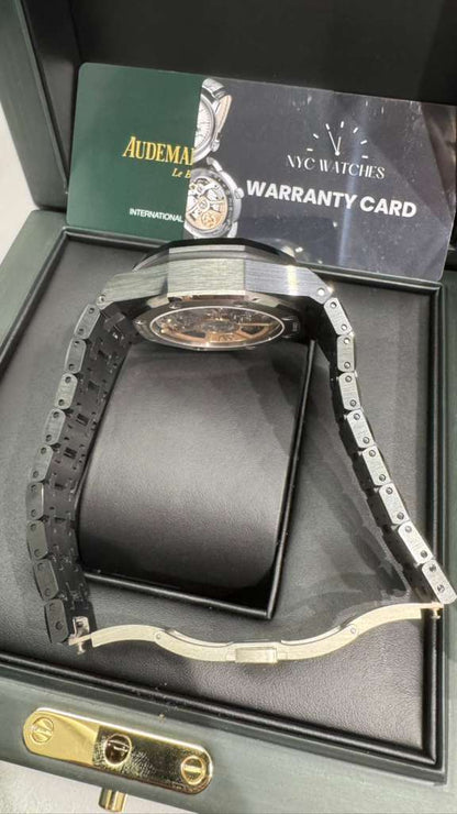 Audemars Piguet Royal Oak Offshore Selfwinding Chronograph Black Ceramic 42 MM - Black Rubber Bracelet - Black Dial - 26238CE.OO.1300CE.01