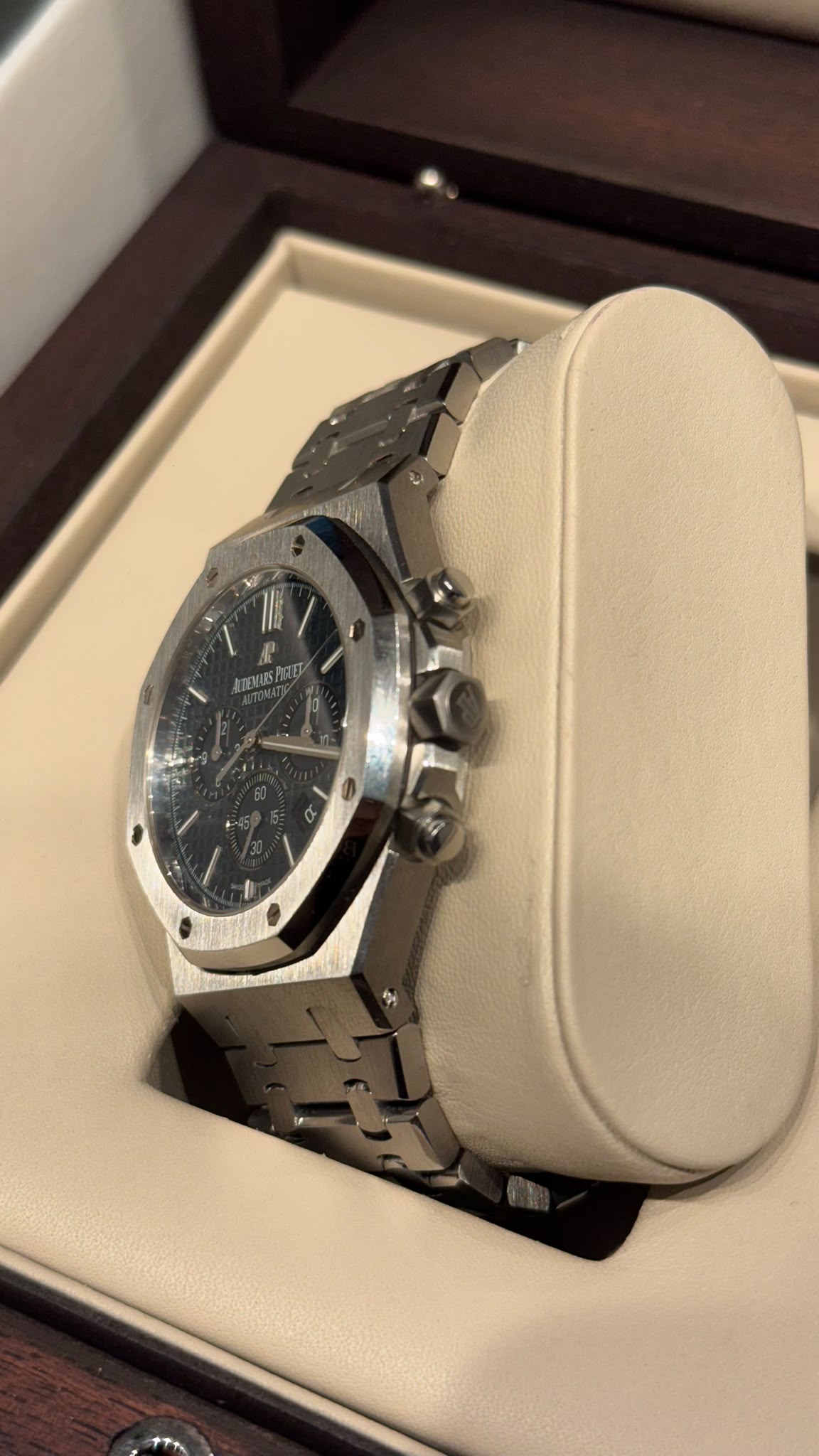 Audemars Piguet - Royal Oak - 41 MM - Steel - 26320ST.OO.1220ST.03