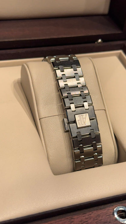 Audemars Piguet - Royal Oak - 41 MM - Steel - 26320ST.OO.1220ST.03