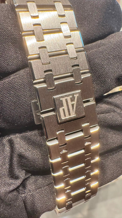 Audemars Piguet - Royal Oak - 41 MM - Steel - 26320ST.OO.1220ST.03