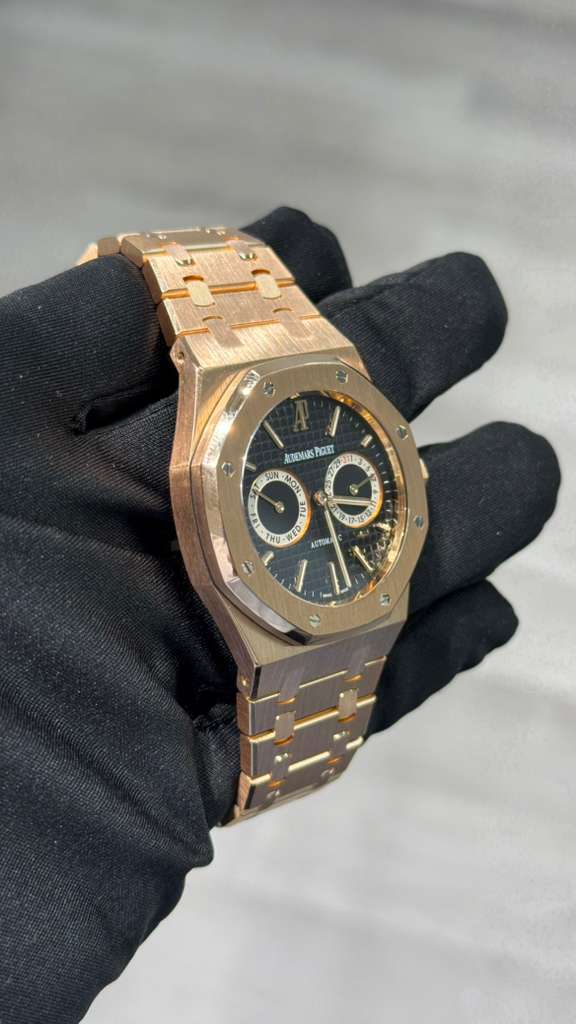 Audemars Piguet - Royal Oak - 39 MM - Rose Gold - Converted Bracelet - 26330OR.OO.D088CR.01 RG