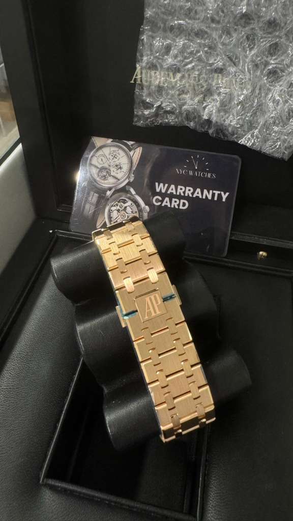 Audemars Piguet - Royal Oak - 39 MM - Rose Gold - Converted Bracelet - 26330OR.OO.D088CR.01 RG