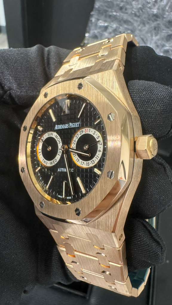 Audemars Piguet - Royal Oak - 39 MM - Rose Gold - Converted Bracelet - 26330OR.OO.D088CR.01 RG
