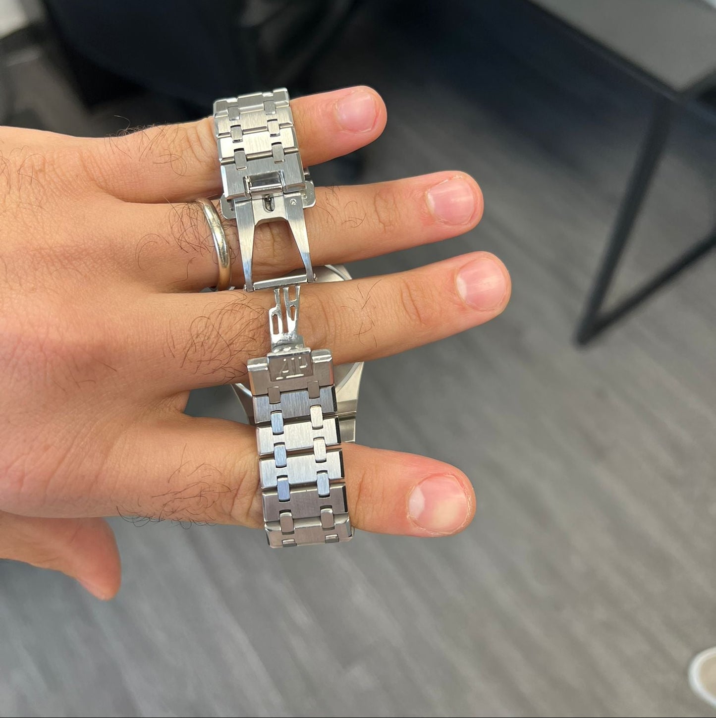 Audemars Piguet - Royal Oak - 41 MM - Steel - 26330ST.OO.1220ST.01