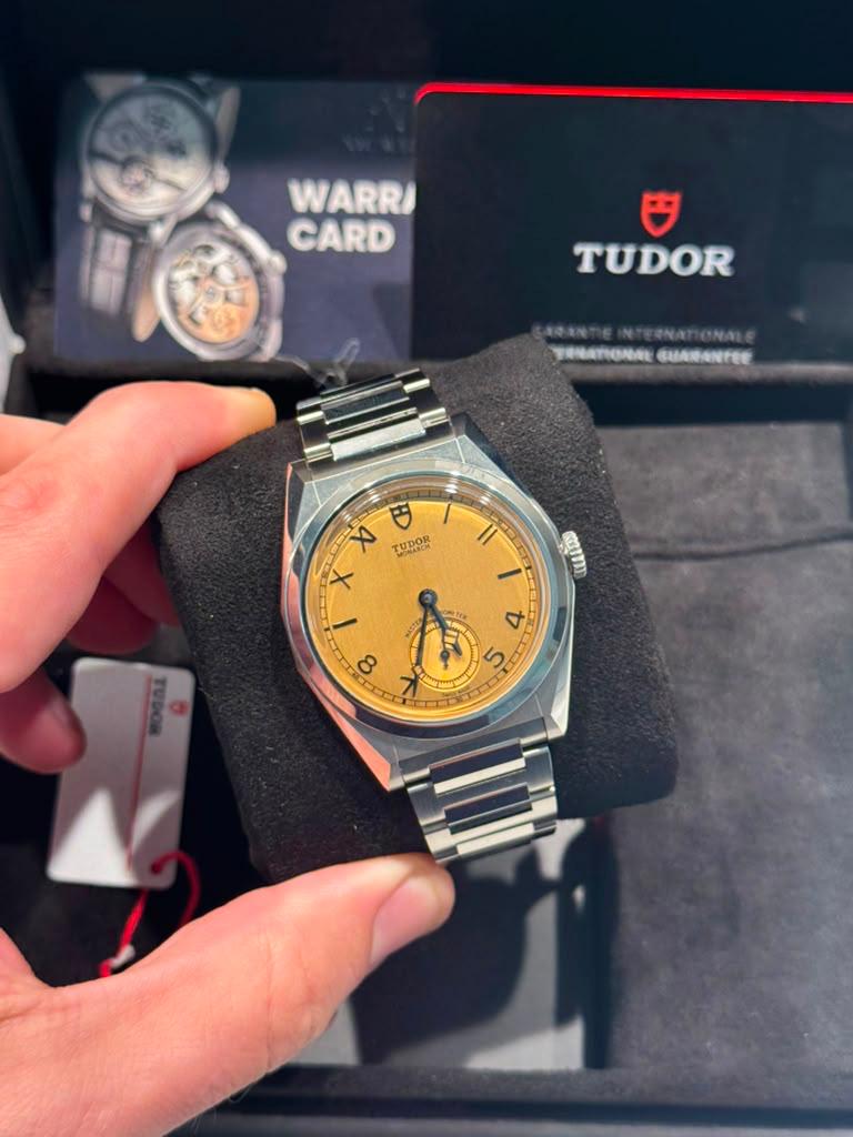 Tudor Monarch - 39 MM - Stainless Steel Dark Champagne Dial - 2639W1A0U