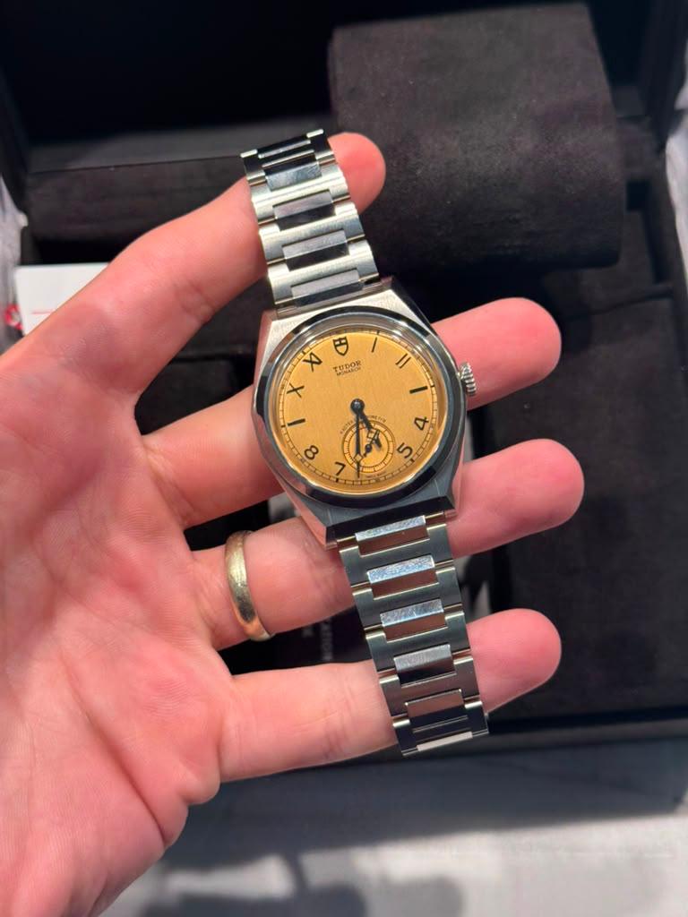 Tudor Monarch - 39 MM - Stainless Steel Dark Champagne Dial - 2639W1A0U