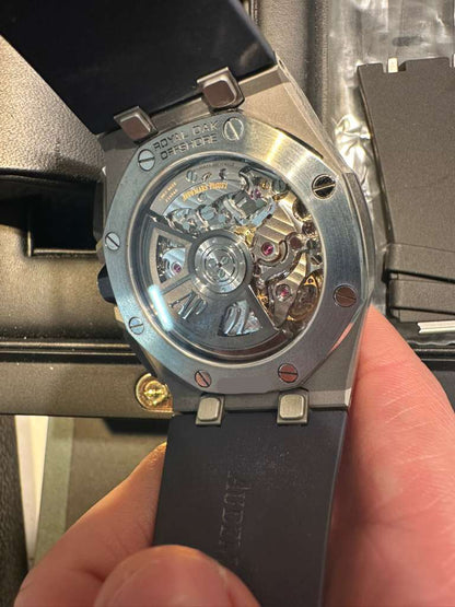 Audemars Piguet Royal Oak Offshore Titanium Selfwinding Chronograph 43 MM - Blue Rubber Strap - Blue Dial - 26420TI.OO.A027CA.01