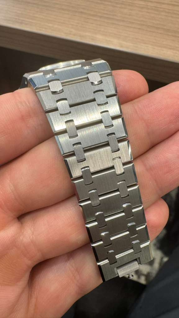 Audemars Piguet - Royal Oak Flying Tourbillon - 41 MM - Steel - Burgundy Dial - 26730ST.OO.1320ST.05