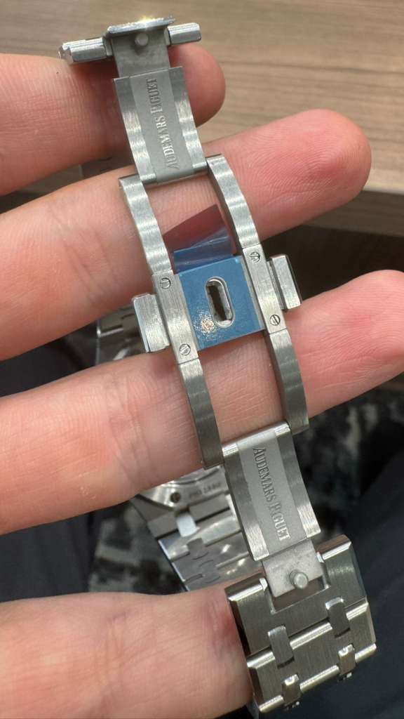 Audemars Piguet - Royal Oak Flying Tourbillon - 41 MM - Steel - Burgundy Dial - 26730ST.OO.1320ST.05