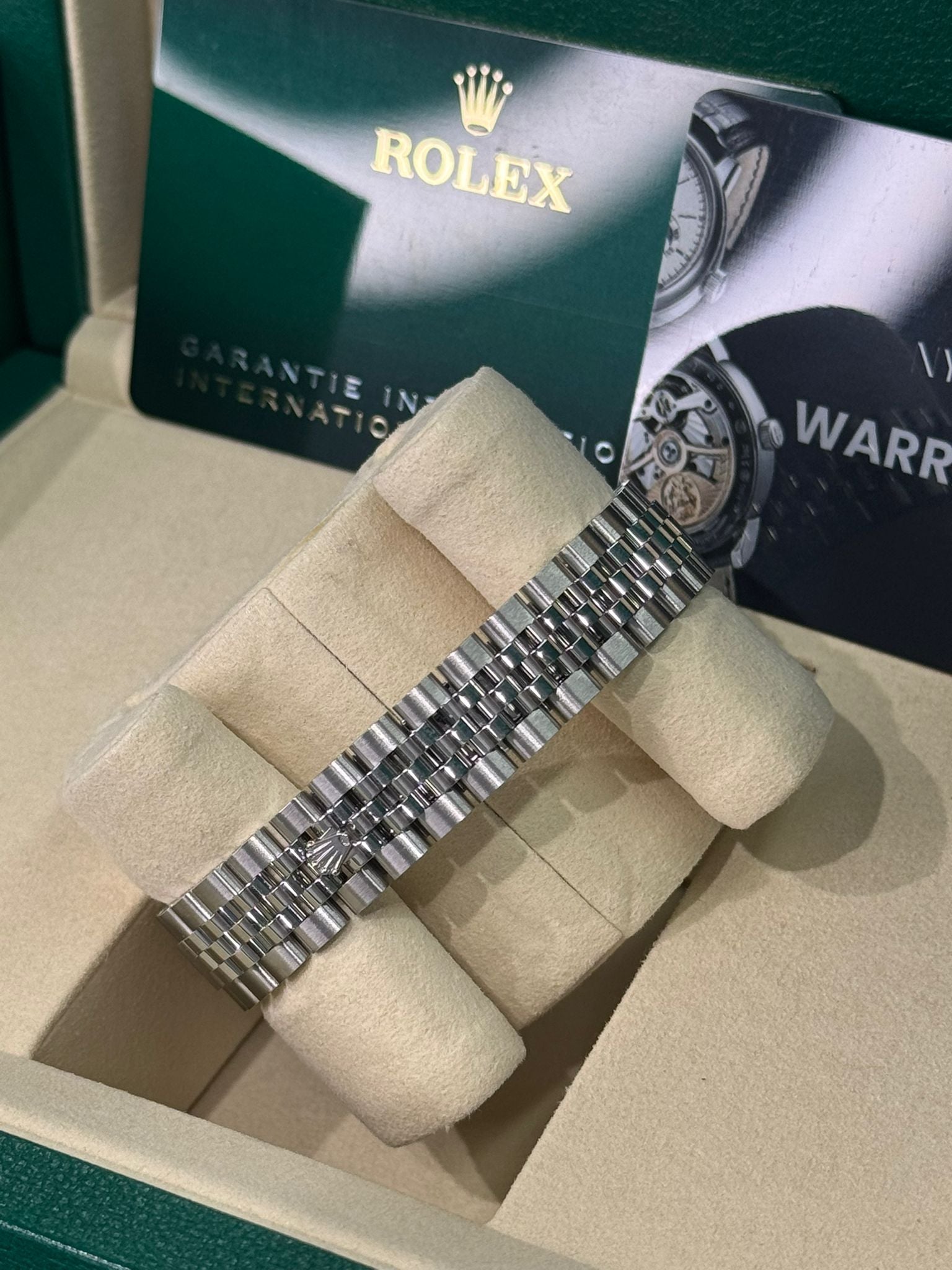 Rolex Lady-Datejust Stainless Steel and White Gold - 28 MM - Jubilee Bracelet - Diamond Bezel - Mother of Pearl Diamond Dial - 279384RBR-0011