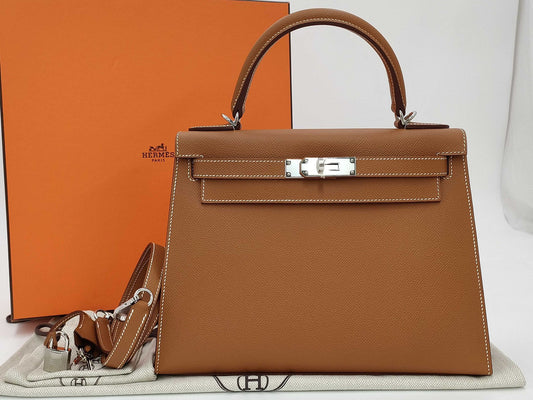 Hermès Kelly Sellier 28 - Gold Togo Leather - Palladium Hardware - K28GTPHW