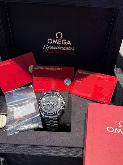 Omega Speedmaster Stainless Steel 42 MM - Stainless Steel Bracelet - Black Dial - 310.30.42.50.01.002