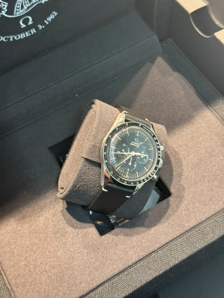 Omega FIRST Omega in Space Speedmaster - Stainless Steel - 39.7 MM - Leather Strap - Black Dial - 310.32.40.50.06.001