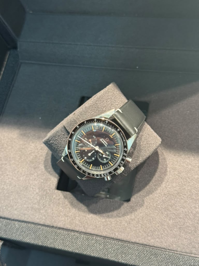 Omega FIRST Omega in Space Speedmaster - Stainless Steel - 39.7 MM - Leather Strap - Black Dial - 310.32.40.50.06.001