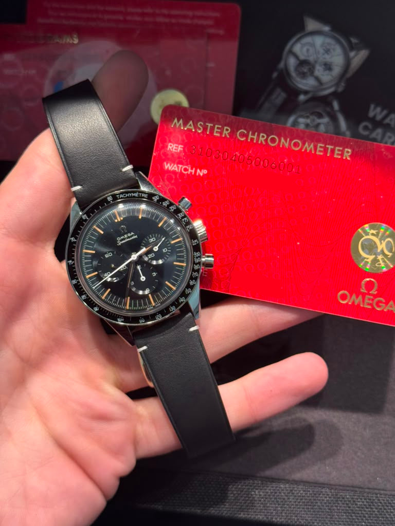 Omega FIRST Omega in Space Speedmaster - Stainless Steel - 39.7 MM - Leather Strap - Black Dial - 310.32.40.50.06.001