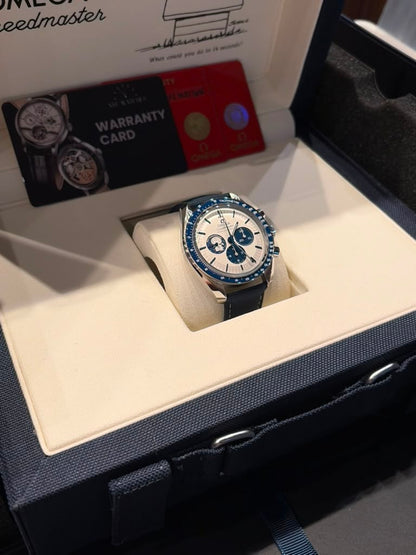Omega Speedmaster "Silver Snoopy Award" 50th Anniversary Stainless Steel 42 MM - Coated Nylon Fabric Bracelet - Silver Dial - 310.32.42.50.02.001