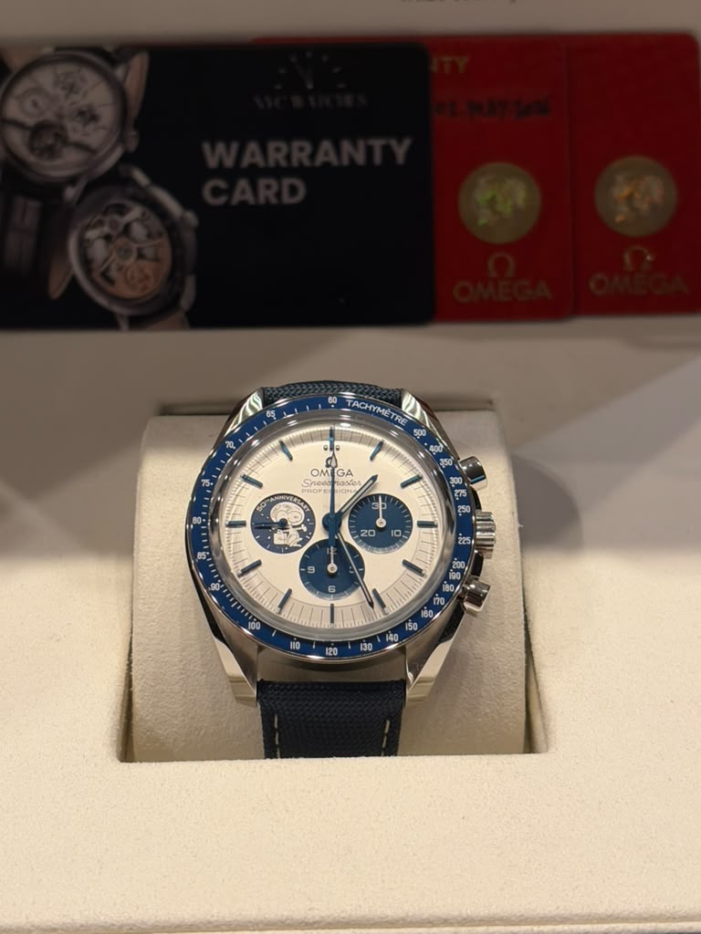 Omega Speedmaster "Silver Snoopy Award" 50th Anniversary Stainless Steel 42 MM - Coated Nylon Fabric Bracelet - Silver Dial - 310.32.42.50.02.001