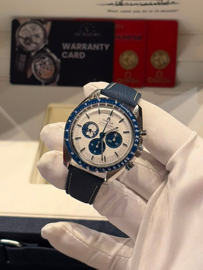 Omega Speedmaster "Silver Snoopy Award" 50th Anniversary Stainless Steel 42 MM - Coated Nylon Fabric Bracelet - Silver Dial - 310.32.42.50.02.001
