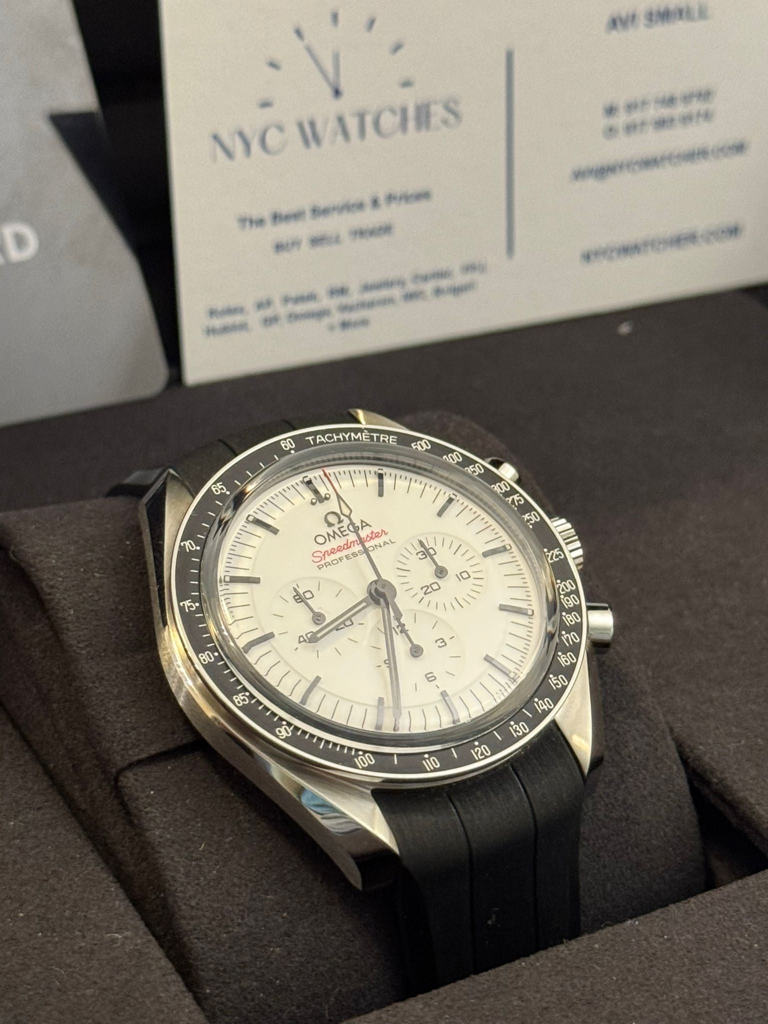 Omega Speedmaster Moonwatch Professional - Stainless Steel - 42 MM - Black Rubber Bracelet - White Dial - 310.32.42.50.04.001